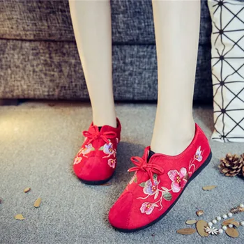 

Retro Chinese Style Women Cotton Fabric Loafers Vintage Flower Embroidered Ladies Casual Lace-up Comfort Flat Old Beijing Shoes