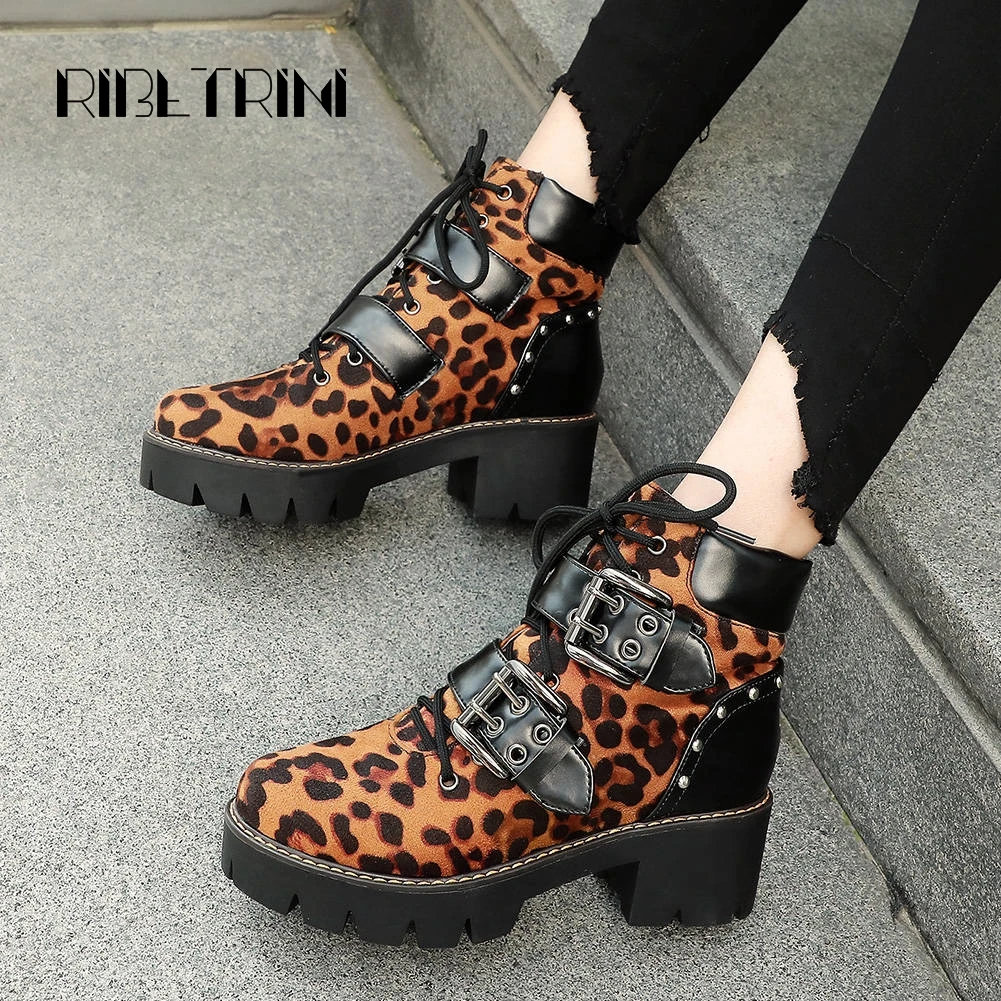 

RIBETRINI Sweet Women Leopard Boots 2019 Vintage Chunky Heel Autumn Winter Shoes Woman Chelsea Punk Rivet Buckles Ankle Boots