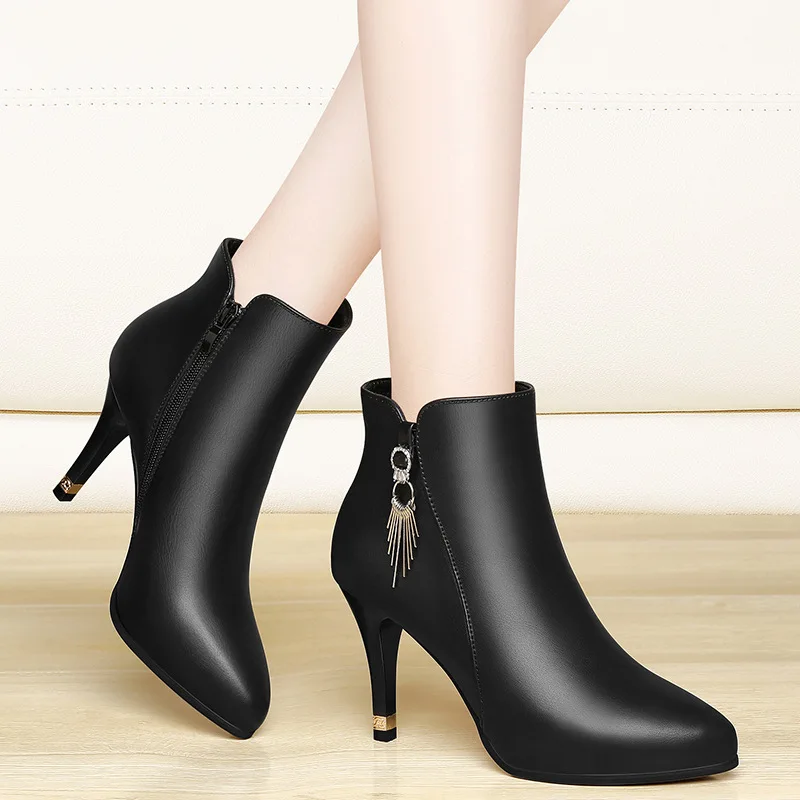 

Women's Pointed-Toe Short Boots 2019 Autumn And Winter New Style Martin Boots Thin Heeled British Style Women's Winter Wear Leat
