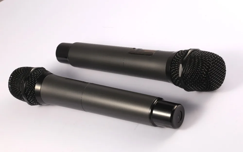 WIRELESS MICROPHPNE KARAOKE MIC (5)