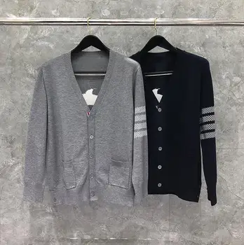 

2020 Fashion TB THOM Brand Sweaters Men Women Slim O-Neck Cardigan Clothing Striped Wool Back Dolphin Pattern Winter Casual Coat