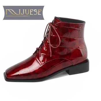 

MLJUESE 2021 women soft ankle boots cow leather lace up boots winter short plush square toe low heel women boots