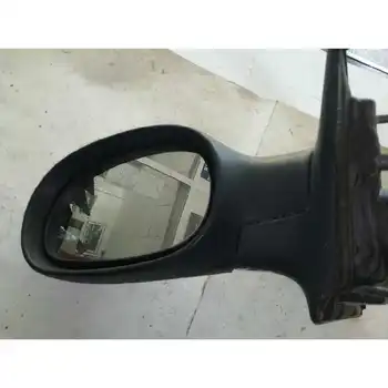 

217001 Left rearview Renault Lagoon (b56) *