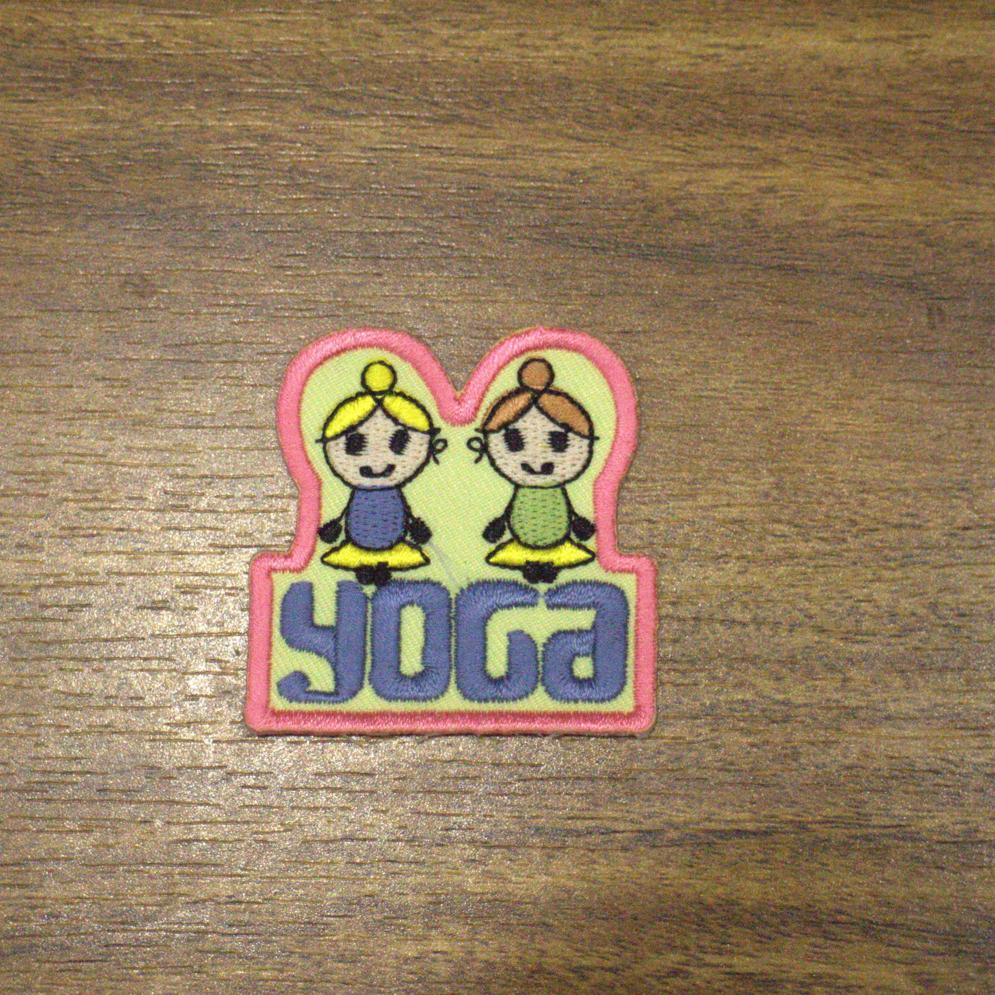 

Promotion Custom Iron-on Patches Embroidered Eco-friendly Handmade 3D Appliqued Patch for Embroidery 7