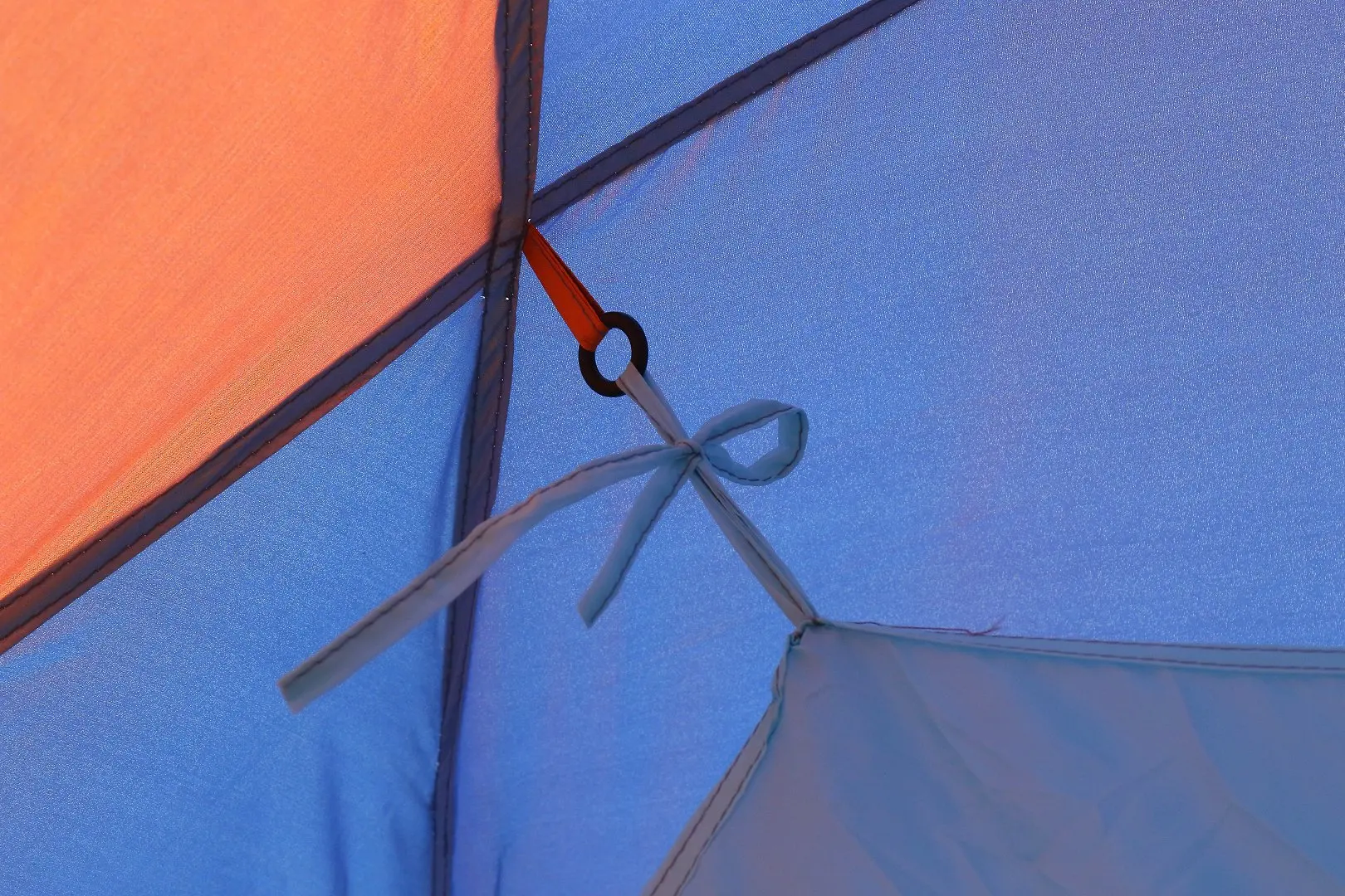 Напрямую от производителя продает Ershiyiting Tent 4-6 человек снаряжение для путешествий водостойкий солнцезащитный тент открытый кантри Fishin