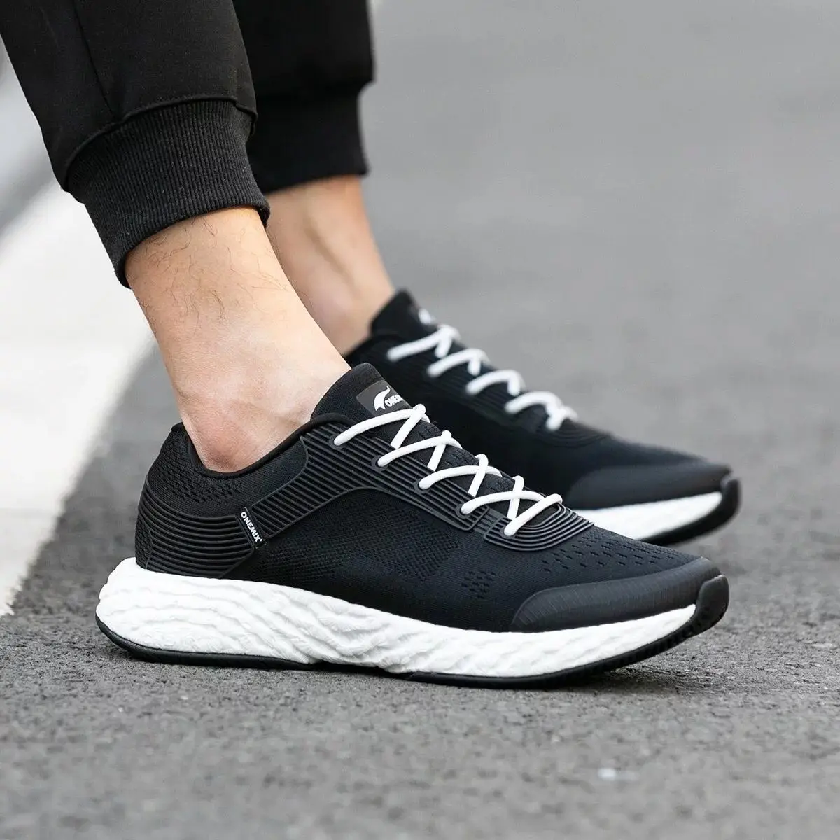 ONEMIX Men Sneakers 2020 Breathable Man Running Shoes Tennis Shoes Outdoor Jogging Women Athletic Shoes Comfortable Light Soft