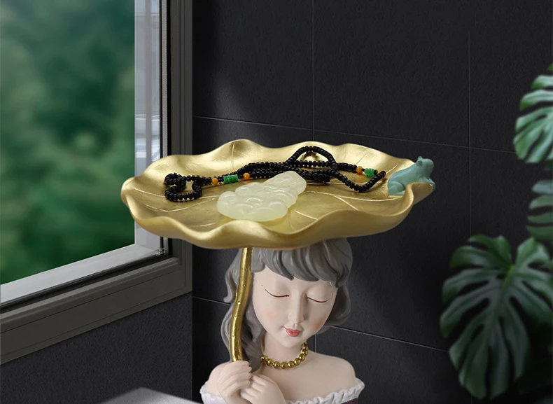 Estatuetas e miniaturas