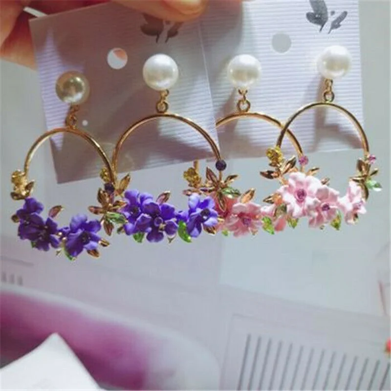 

Spring and Summer Romantic Earrings Fashion Bohemian Flower Earrings Round Hook Dangle Earrings for Women and Girls