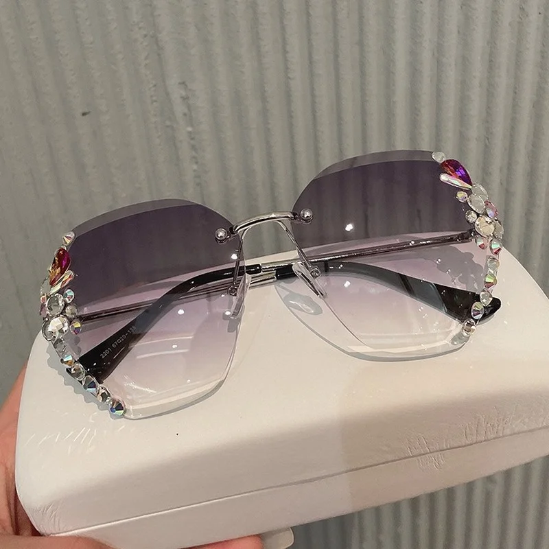 

2021 Fashion Rimless Sunglasses Women Luxury Design Bling Rhinestone Sun Glasses Gradient Cutting Lens Vintage Shades Wholesale