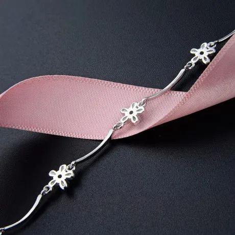 Hot sales s925 sterling silver minimalist inlaid zircon flower bracelet for ladies