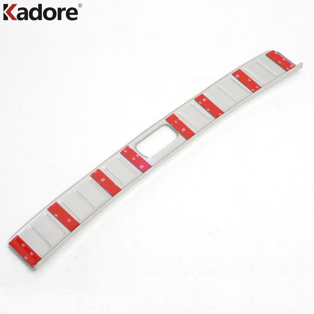 Внутренняя защитная накладка на задний бампер из нержавеющей стали для Nissan Versa 2012