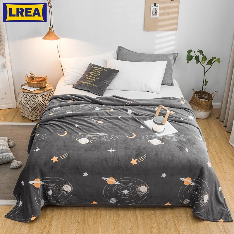 

LREA Soft and comfortable coral fleece for Bed and sofa The vast universe blanket Fashionable style High quality throw