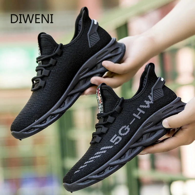 

DIWEINI 2020 plus size 39-44 men sneakers Comfortable adult designer lightweight fashion Breathable summer trainers men shoes