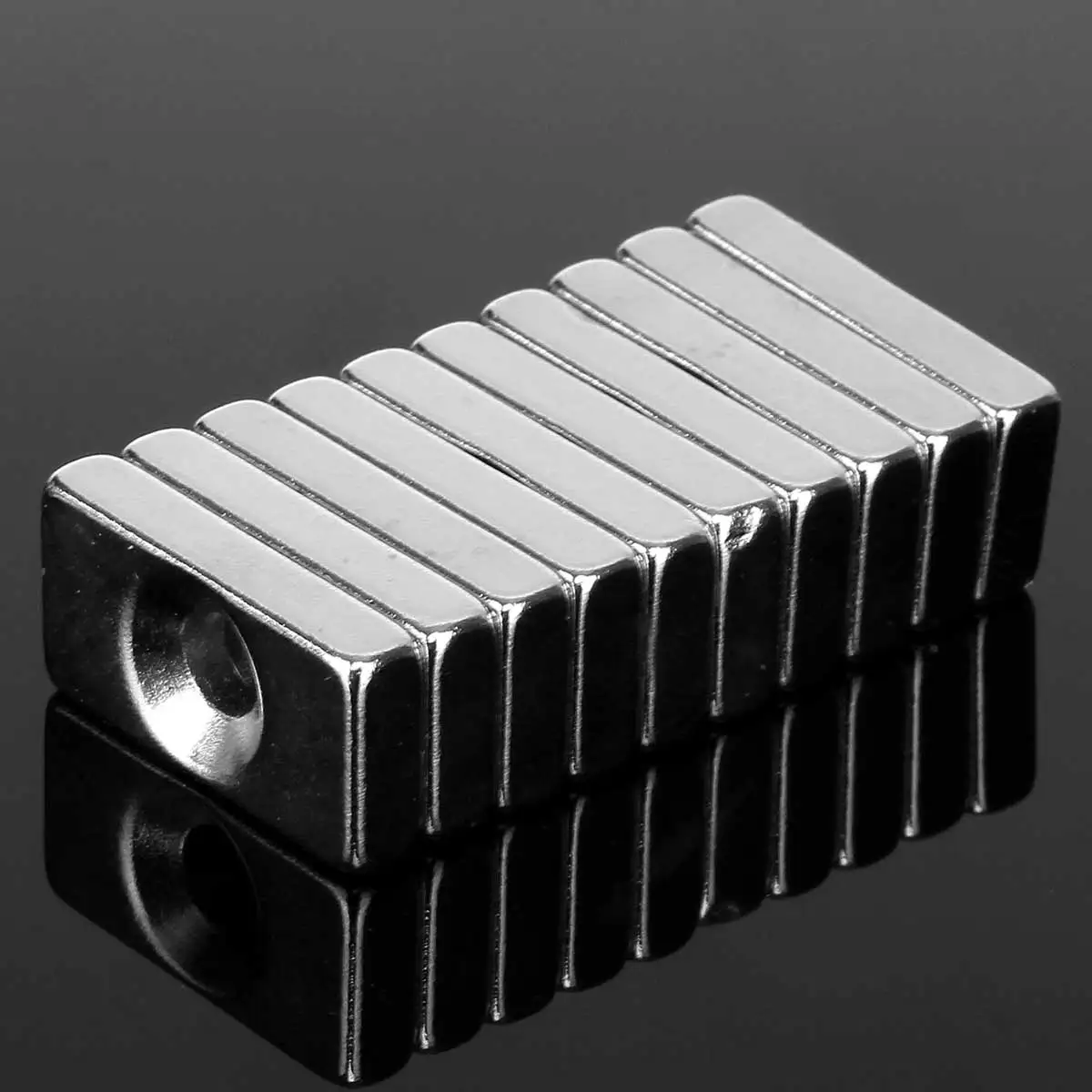 

10pcs N50 20x10x4mm 4mm Hole Super Strong Block Magnets Rare Earth Neodymium Magnets