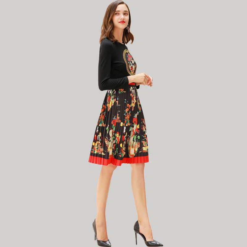 

Autumn and winter new 2019 women dress Long sleeve printed Mickey pattern casual elegant pleated dress splice black dress