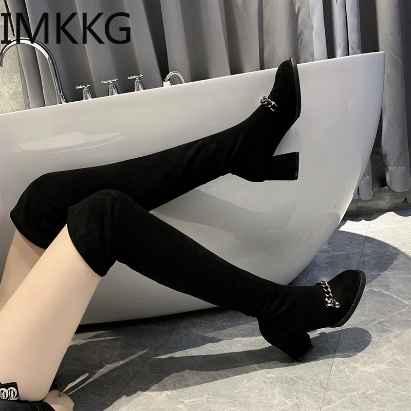 Пикантный зауженный эластичный Сапоги выше колена из флока женская обувь г. Осенне-зимние женские высокие сапоги до бедра на высоком каблуке с цепочкой