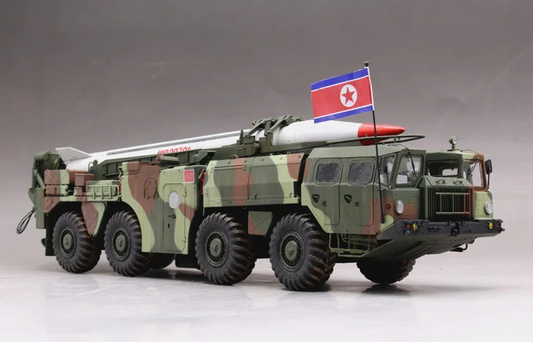 1/35 DPRK Hwassong 5 Тактический грузовик для транспортировки ракет с коротким радиусом