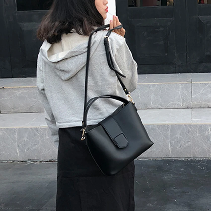 Дизайнерская Женская сумка со змеиным узором, широкий плечевой ремень, мягкая кожаная сумка-мешок, Повседневная сумка через плечо, композитная сумка