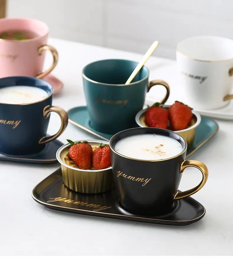 Скандинавская керамическая кофейная чашка с ложкой и блюдцем, набор креативных европейских роскошных чашек для завтрака, закусок, послеобеденного чая, набор посуды с поддоном