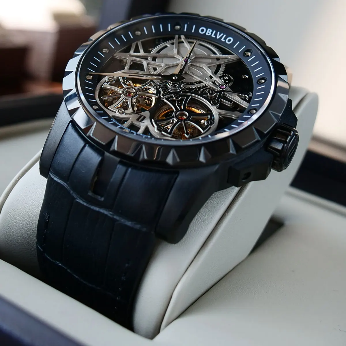OBLVLO все черное армия армейские прозрачные часы для Для мужчин Tourbillon механические