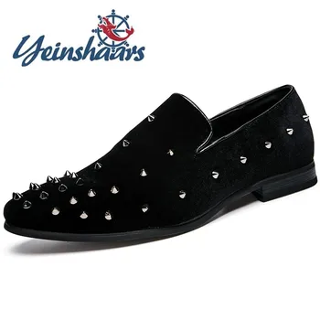 

2020 Mens Shoes Casual Slip on Suede Shoes Fashion Comfortable Spike Stud Leather Footwear Classic Black Flat Shoes Leisure Walk