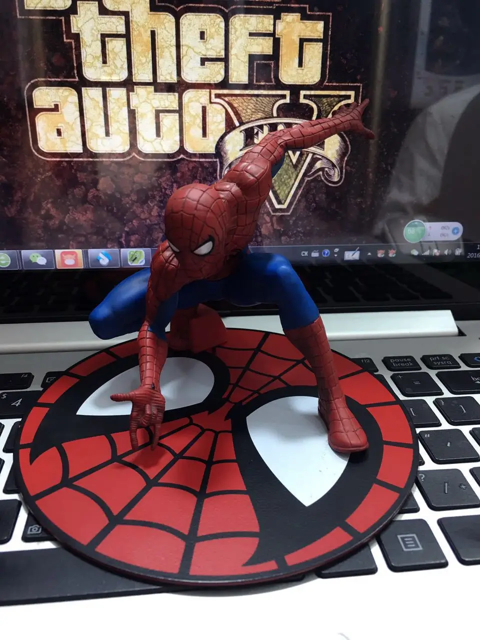 Диффузный отличный аниме KOTOBUKIYA artfx+ Человек-паук 2 поколение Человек-паук черный и белый с рисунком Гараж Комплект Модель
