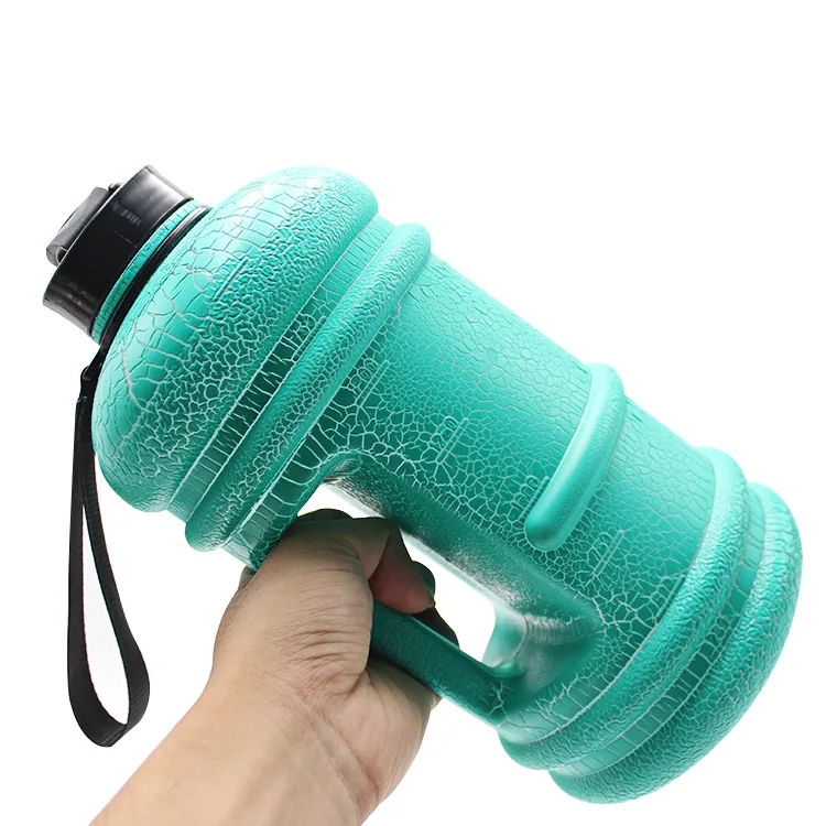 

Hot Sales Plastic Fitness Dumbbell Cup Outdoor Portable Large Capacity Crack Leopord Pattern Kettle 2.2 L Sports Bottle