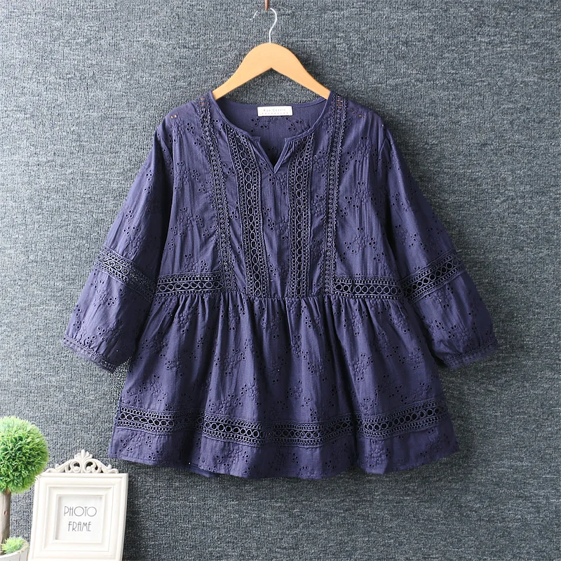 2020 New Spring Women Shirt Literary Fresh Hollow out Embroidery Pullover Cotton and linen O-Neck Blouse Women 3