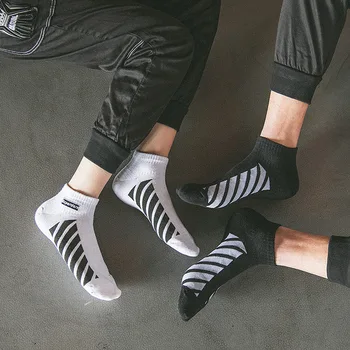 

European and American street hip-hop skateboard socks tide brand diagonal stripes boat socks Harajuku personality couple socks