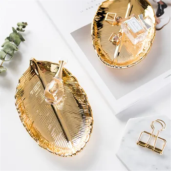 

Scandinavian Ceramics Office Table Storage Plate Vogue Nordic Chic Elegant Gold Leaves Shape Office Desk Storage Organizer Decor