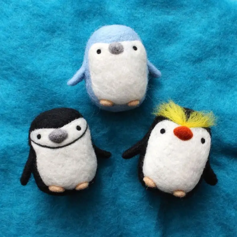 

Cartoon Mr Penguin Unfinished DIY Handmade Creative Gift Toy Doll Wool Felt Needle Poked Material Package Animal Pendant Craft