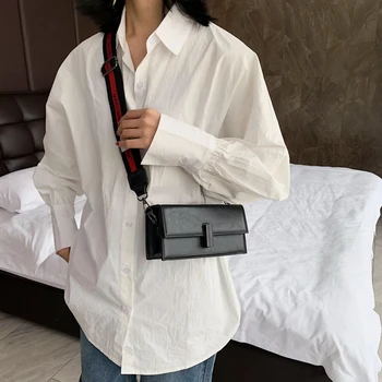 

2020 new women's bag fashion shoulder messenger bag ins super fire retro wide shoulder strap women bag mobile phone bag wallet