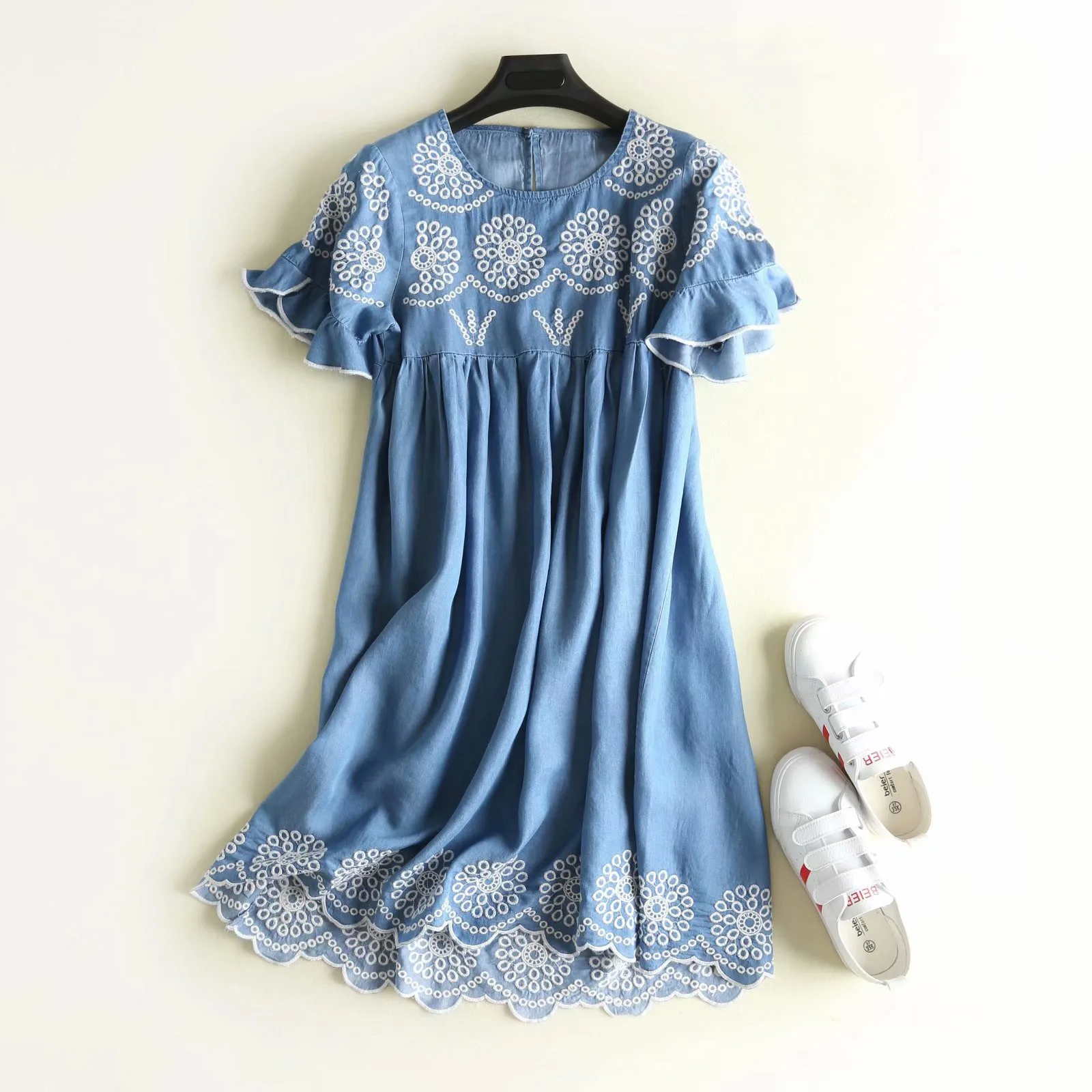 

Tjjnz9882-Five-18 Years WOMEN'S Dress Scalloped-Edge Embroidered Computer Cable Lock