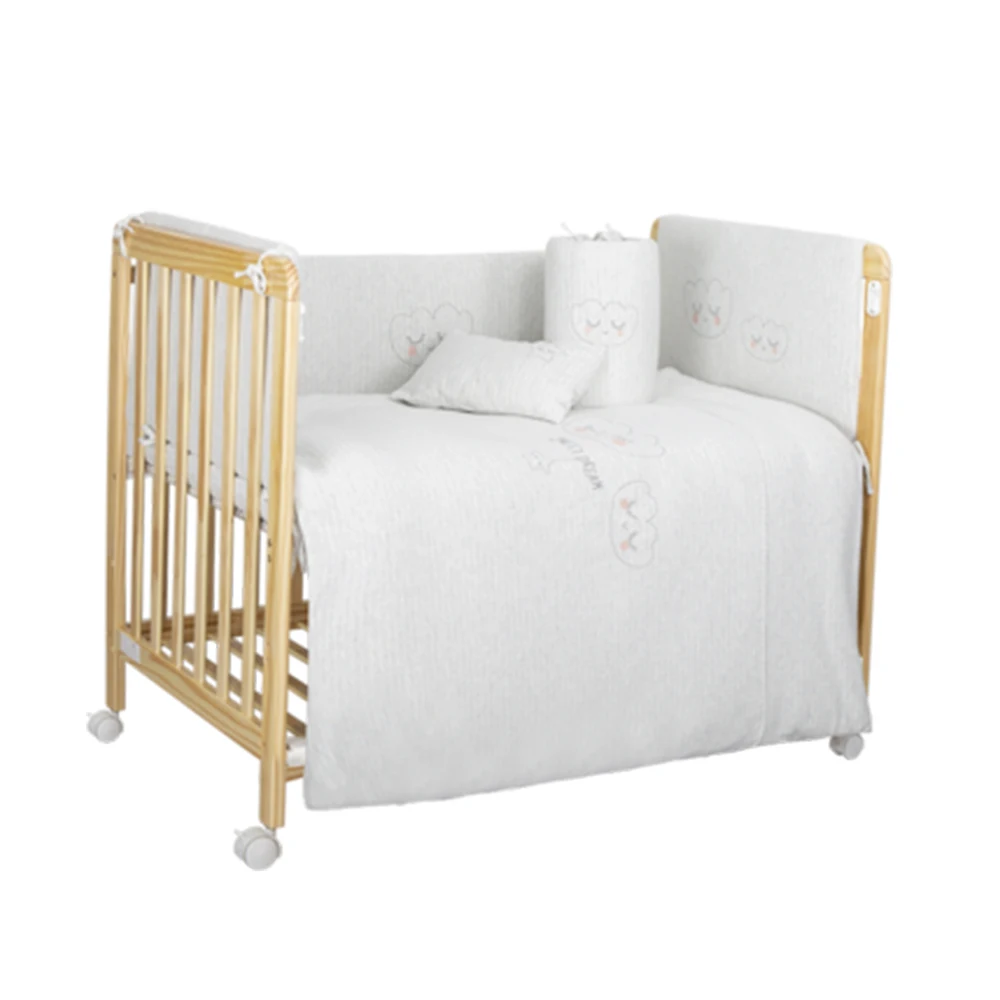 

2020 Multifunctional Baby Crib Crude Wood Healthy Water-based Care Baby Good Sleep suitable for 0-36 month Universal Wheel FSC&