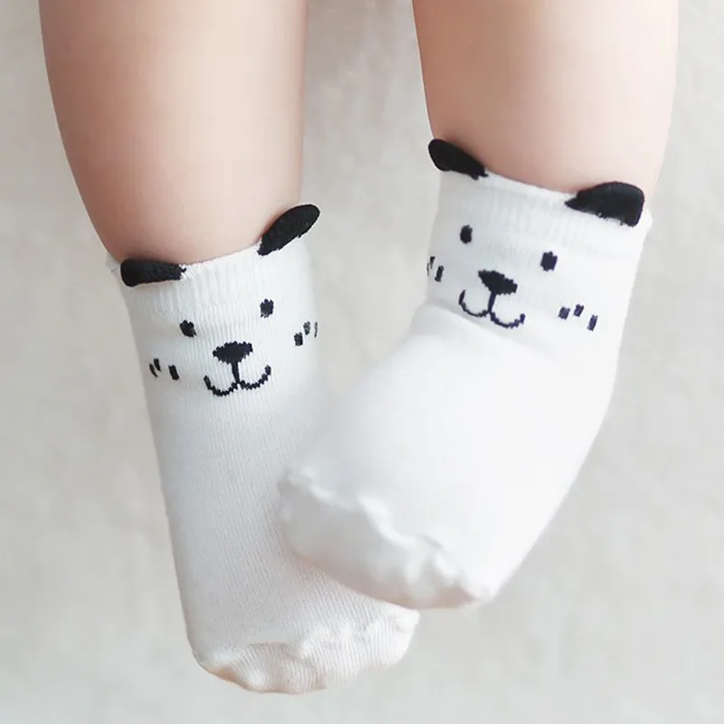 Осенне-зимние короткие рождественские носки из полиэстера с рисунком для новорожденных мальчиков и девочек милые теплые удобные однотонные носки