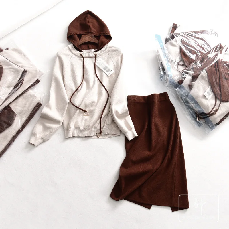 

A Generation Set Casual Sweater + Sheath Medium-length Skirt Two-Piece Set Entity