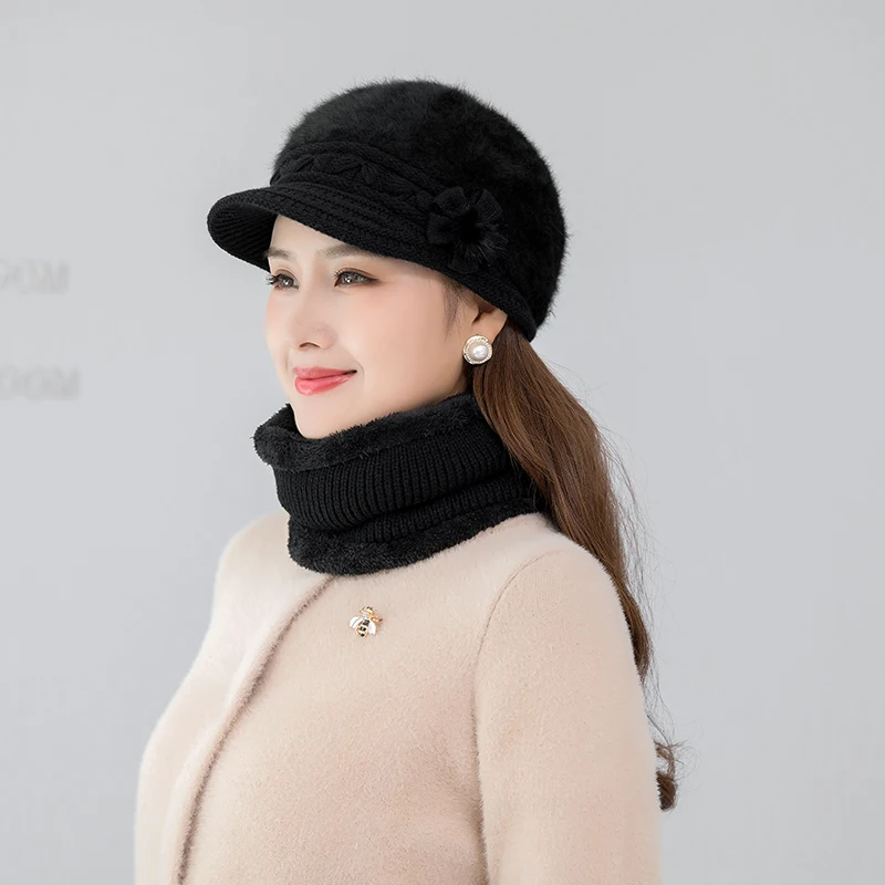 Рисунок 3 - Осенне-зимняя женская шапка