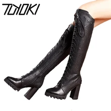 Tuyoki/новые женские сапоги на высоком каблуке; обувь из натуральной кожи; женские сапоги до колена с заклепками; теплая зимняя обувь с перекрестными ремешками; размеры 34-40
