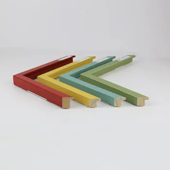 

Shenzhen Factory Modern Colorful Photo Frame Customizable Wholesale Green Paint Import Pine Solid Wood Frame Lines