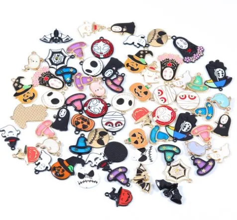 10 Sztuk/Partia Mix Losowe Dyni Wampir Kapelusz Duch Stopu Kapanie Oleju Wisiorki Dla Diy Handmade Biżuteria Naszyjnik Akcesoria