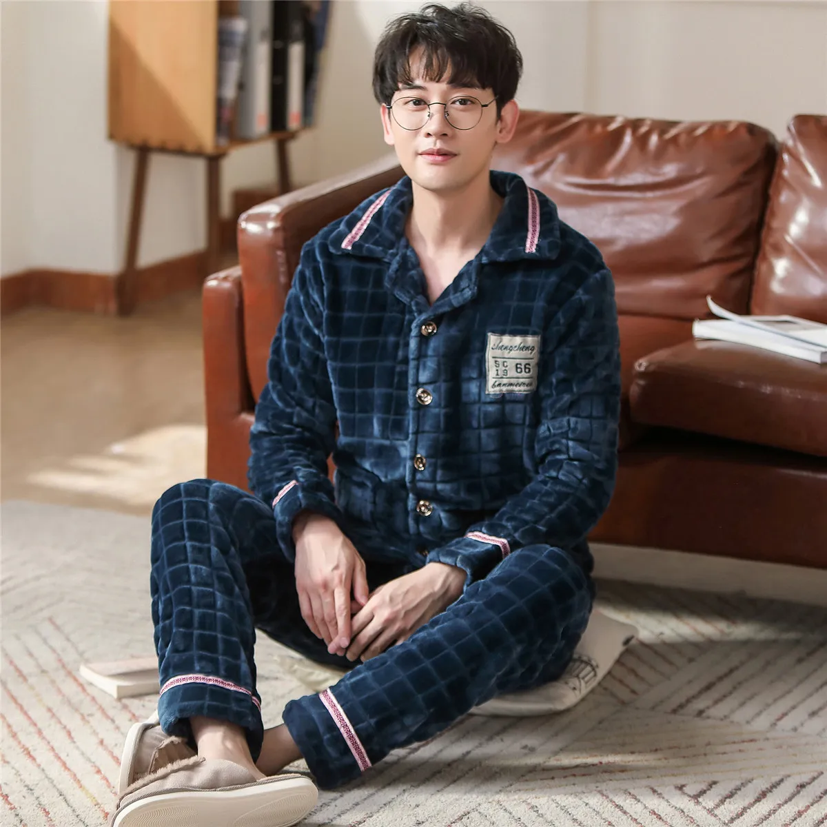 2020 New Style Men's Pajamas Set Autumn Winter Warm Flannel Thicken Male Pajamas Sets Long Sleeve Sleepwear Top +Pant Leisure red and black plaid pajama pants Men's Sleep & Lounge