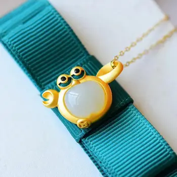 

New SNew silver inlaid natural Hetian jade cute fresh small crab literary pendant necklace women charm original brand jewelry