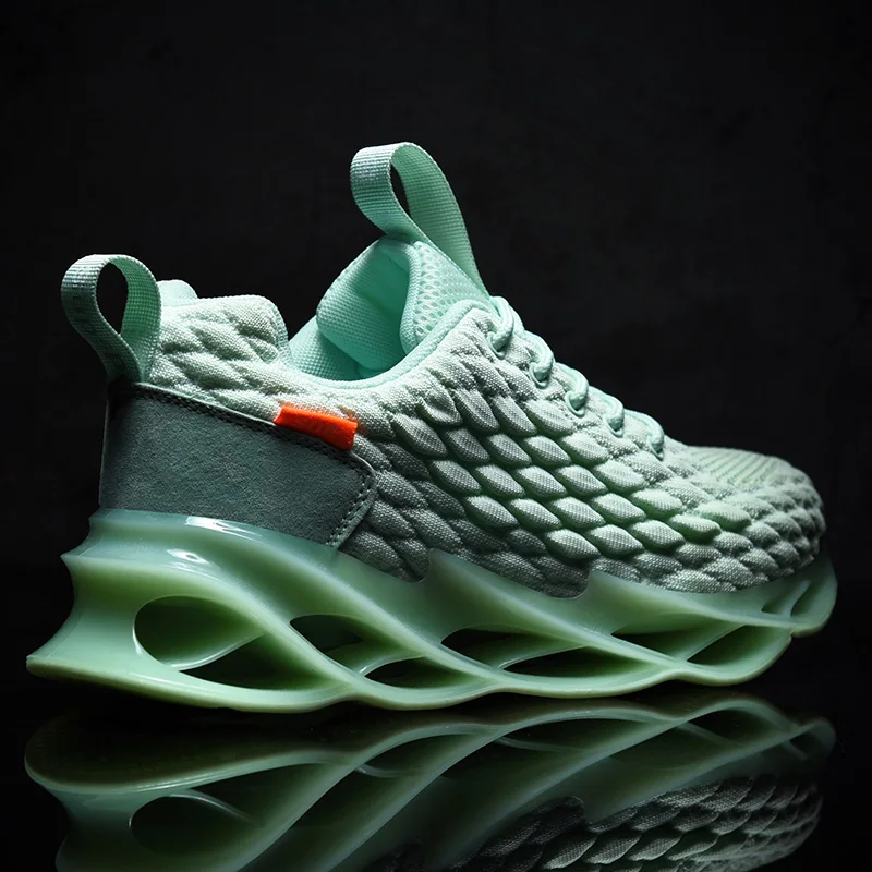 2020 New Anti Slip Men Running Shoes Outdoor Lightweight Athletic Gym Sneakes Spring Breathable Sport Walking Trainers Shoes