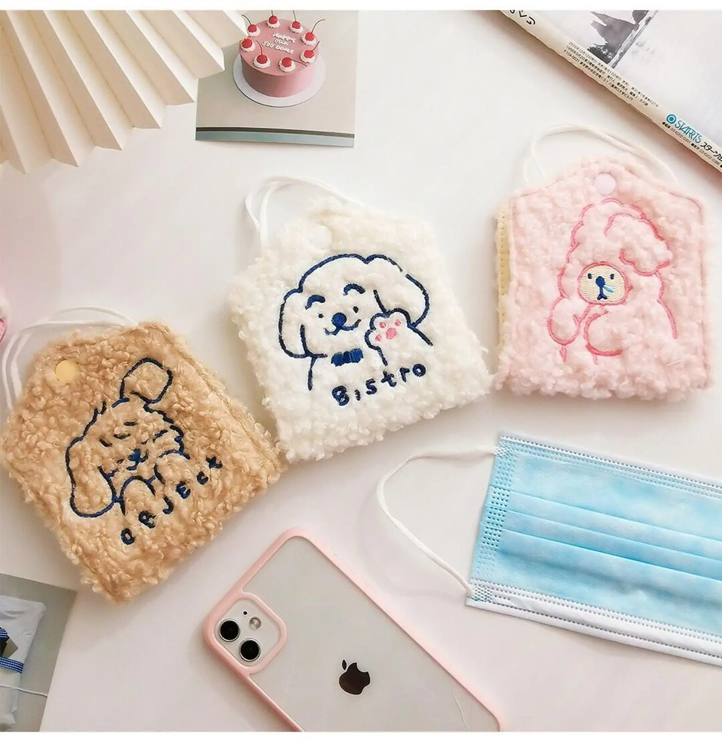 Carpeta bordada para guardar mascarillas de felpa, máscara plegable portátil, bolsillos de almacenamiento, monedero de conejo de Corea, funda suave de franela Kawaii