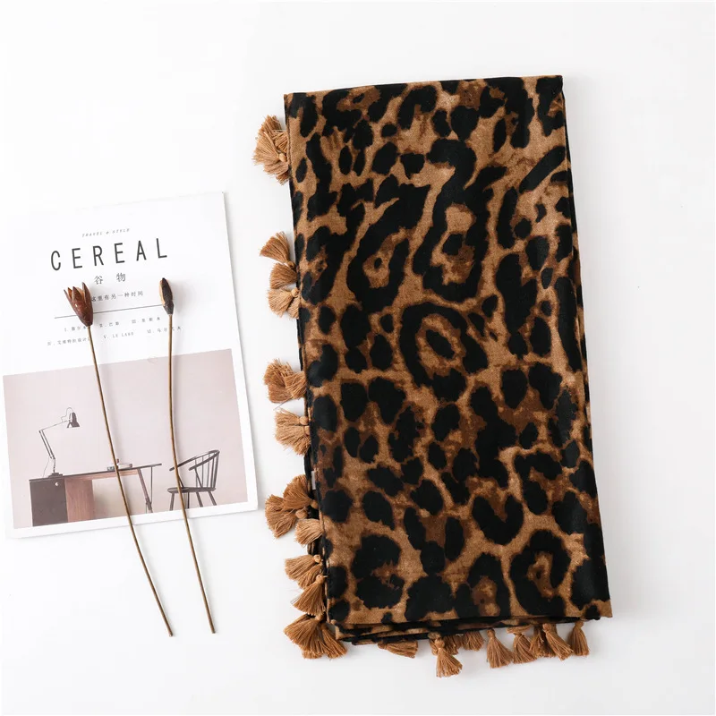 9317430973_906224695