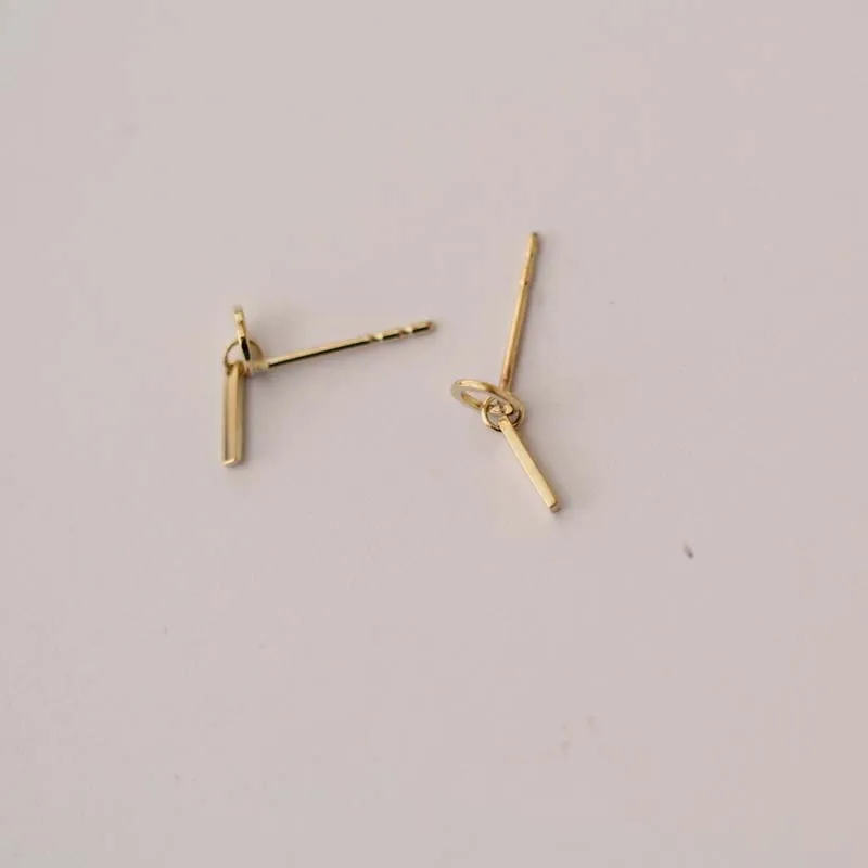 Серьги пусеты 9K из твердого золота с оригинальной пластиной простой и изящный