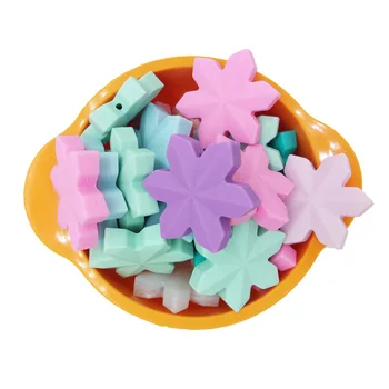 

5pcs Snowflakes Shape Silicone Beads Food Grade Teether Beads Baby Teething Chewable Cartoon Beads Teething Toys
