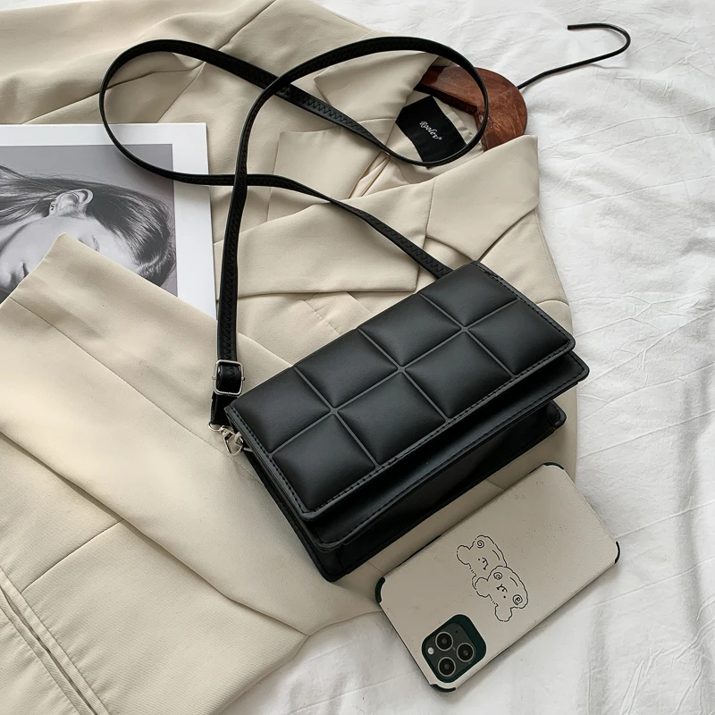 bolsa bolsas bolsa trasnversal bolsas de couro bolsa feminina bolsa feminina pequena bolsa feminina grande bolsa tira colo bolsa tira colo feminina bolsa feminina transversal bolsa sacola kit bolsa feminina bolsa feminina de couro bolsa feminina média bolsa feminina media bolsa feminina promoção bag mini bag bolsa feminina santa lolla