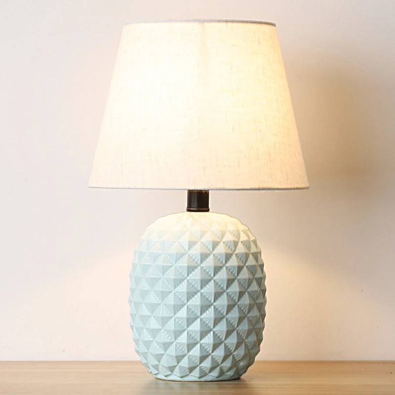 Light Blue Домашняя керамическая основа для настольной лампы для спальни, Современная прикроватная лампа для гостиничного номера, креативные настольные лампы в форме ананаса - Цвет абажура: Light Blue