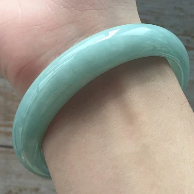 

zheru jewelry natural Myanmar jadeite 54-64mm light green bracelet elegant princess jewelry send mother to send girlfriend
